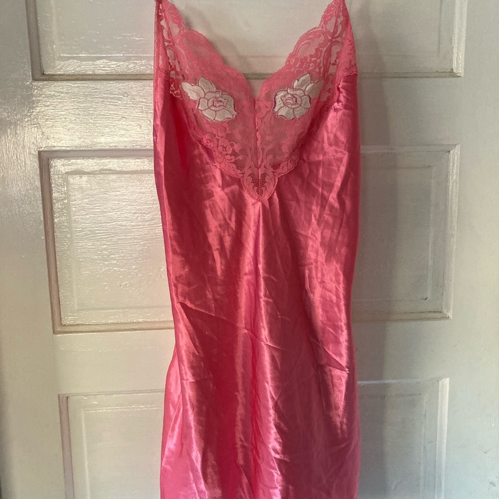 Vintage 70’s pink lace nightie